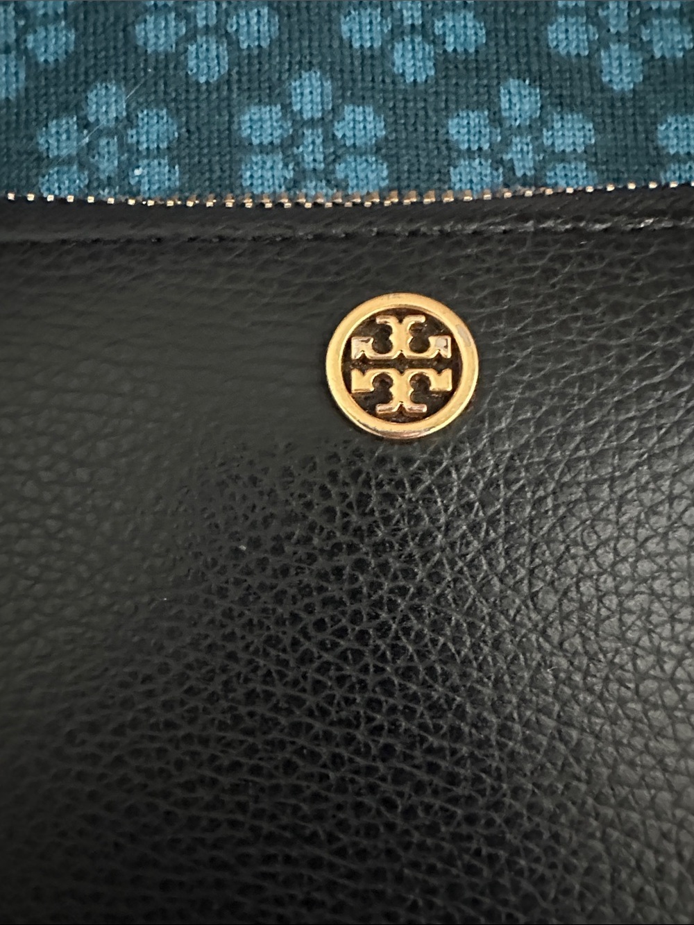 Tory Burch Black Pebbled Zip Continental Leather Wristlet Wallet - Picture 3 of 7